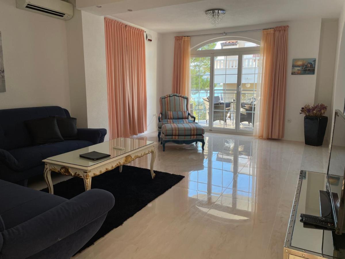 Franda Apartment *